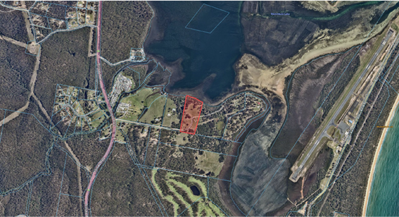 A map of land with a red square

AI-generated content may be incorrect.